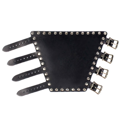AC-20s Studded Gauntlet